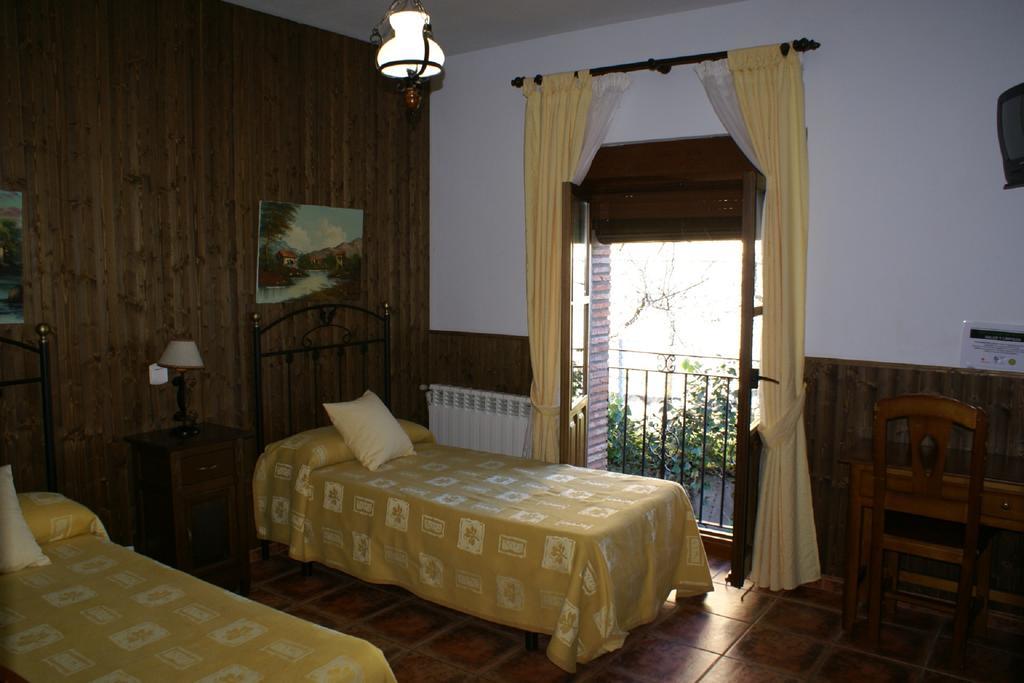 Casa Rural Pena Falcon Torrejón el Rubio Exteriér fotografie