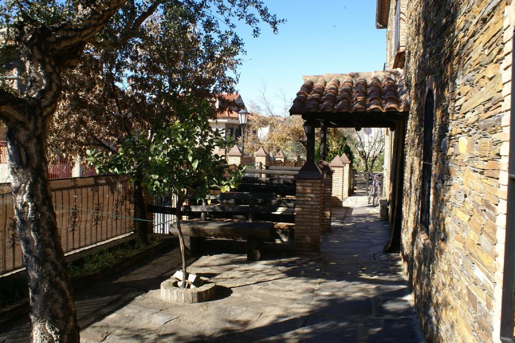 Casa Rural Pena Falcon Torrejón el Rubio Exteriér fotografie