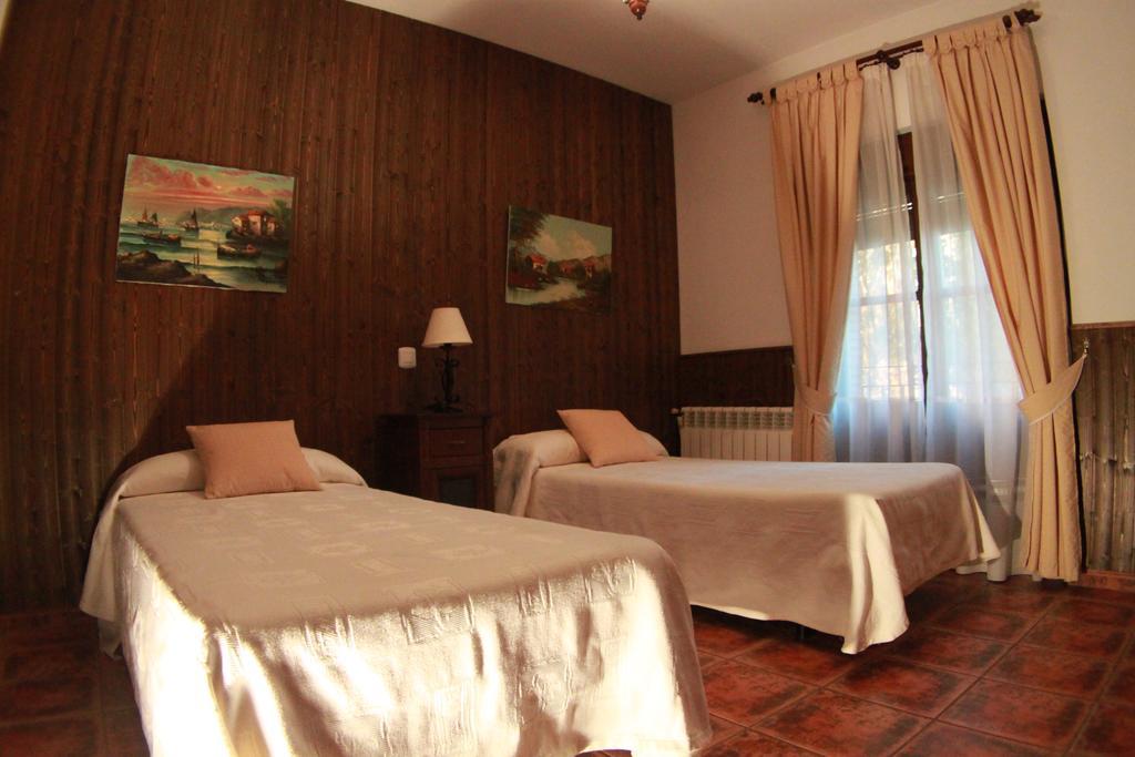 Casa Rural Pena Falcon Torrejón el Rubio Exteriér fotografie